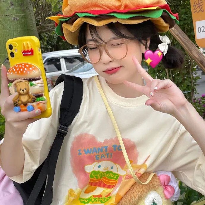 毛衣女郎